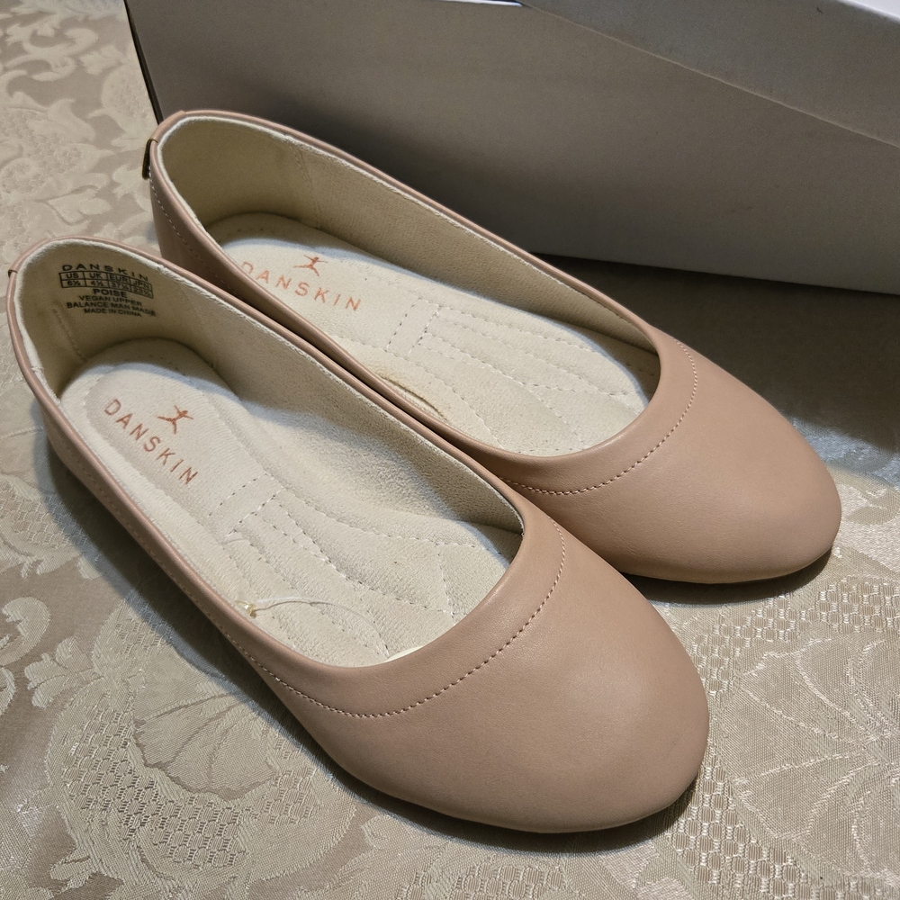 Danskin Women's Blush Ballet Flats Sz 6 1/2